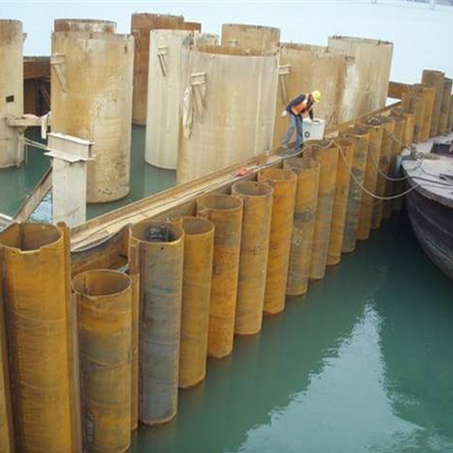 贵州钢护筒现场安装